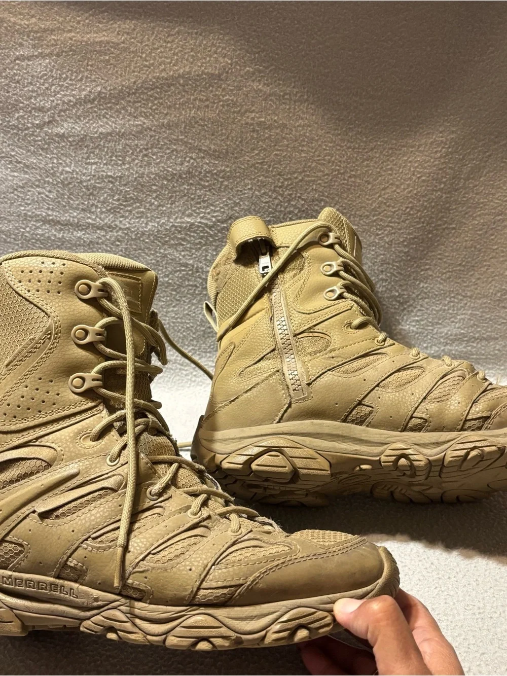 Merrell Men’s Beige Tactical Boots Size 11 Side Zipper and Lace Up